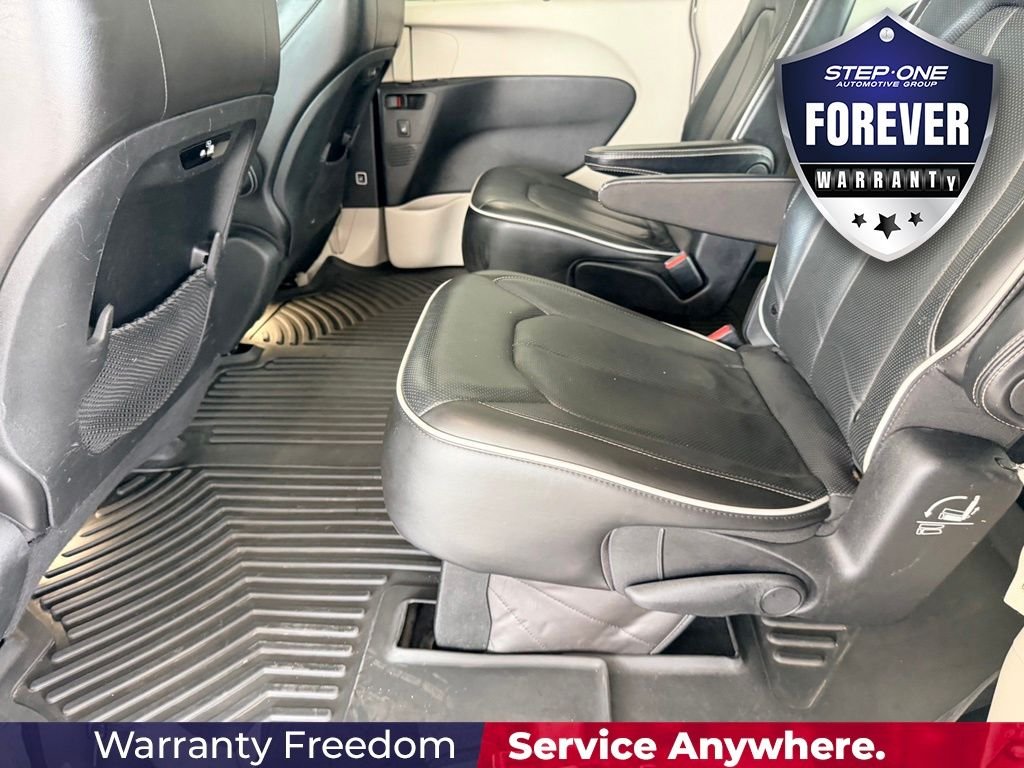 Used 2021 Gray Chrysler Limited image 30