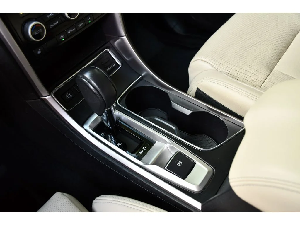 Used 2020 Crystal Black Silica Subaru Limited image 38