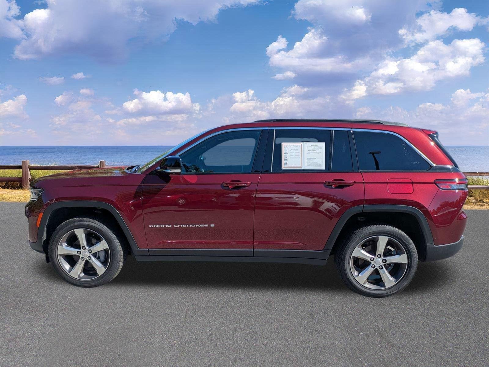 Used 2025 Velvet Red Pearlcoat Jeep Limited image 5