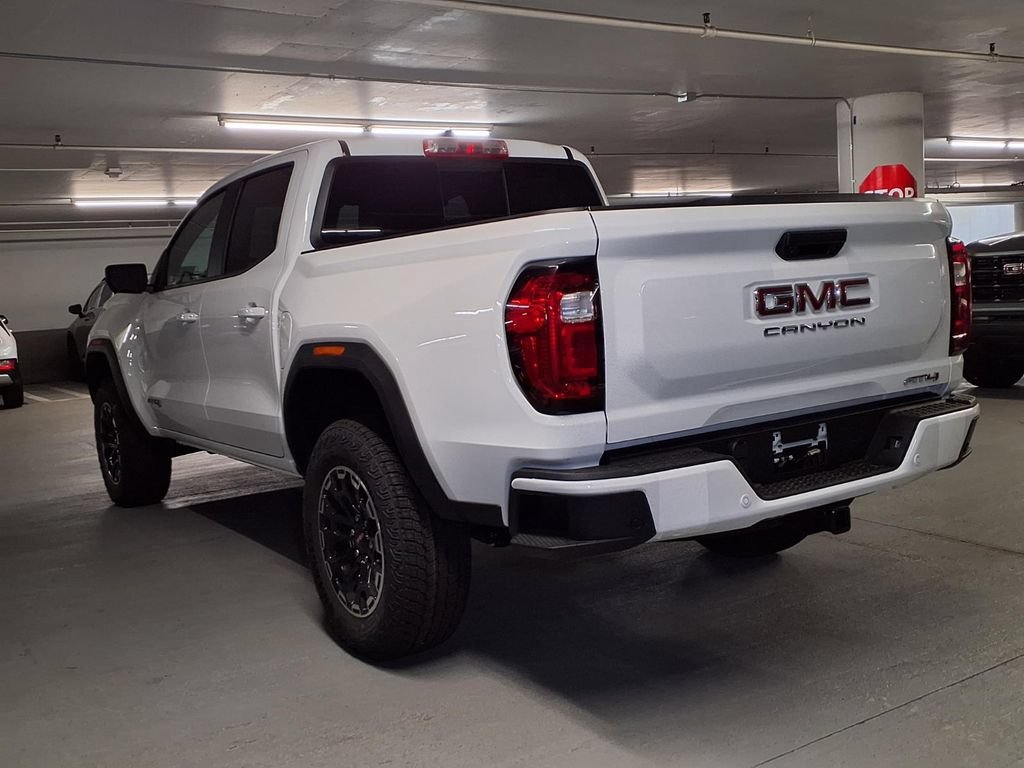 2026 GMC Canyon AT4 - Photo 8