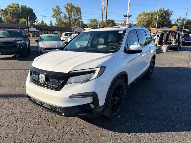 Used 2021  Honda Black Edition image 3