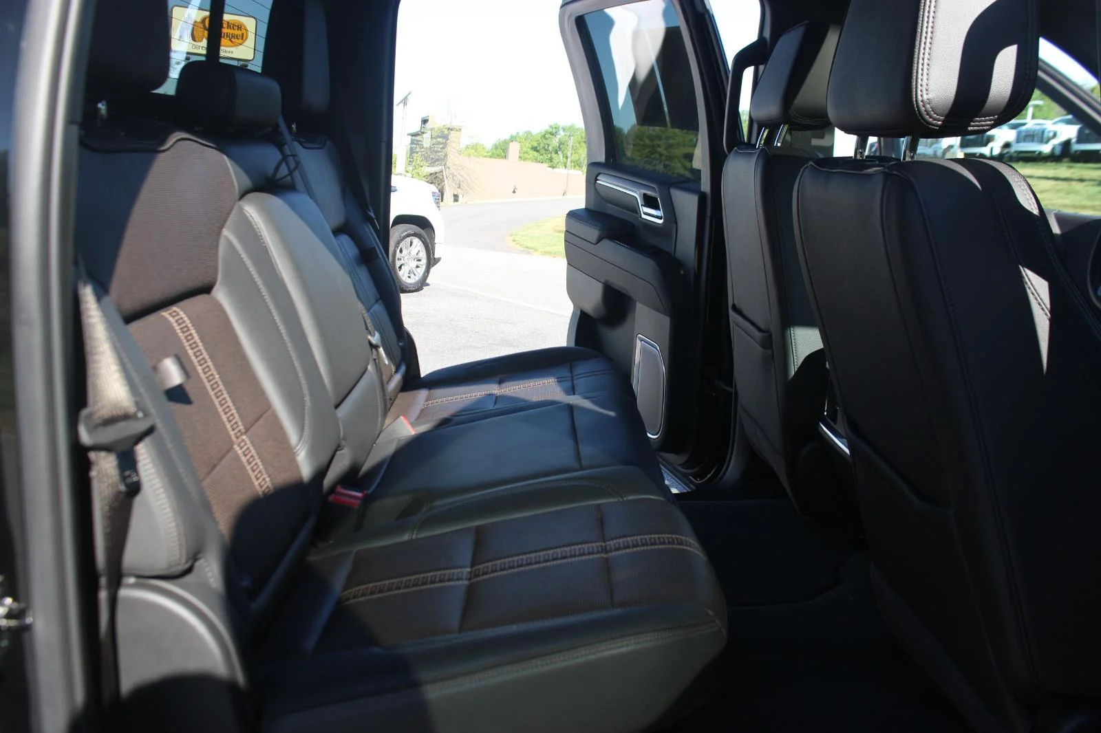 Used 2025 Black Chevrolet High Country image 40