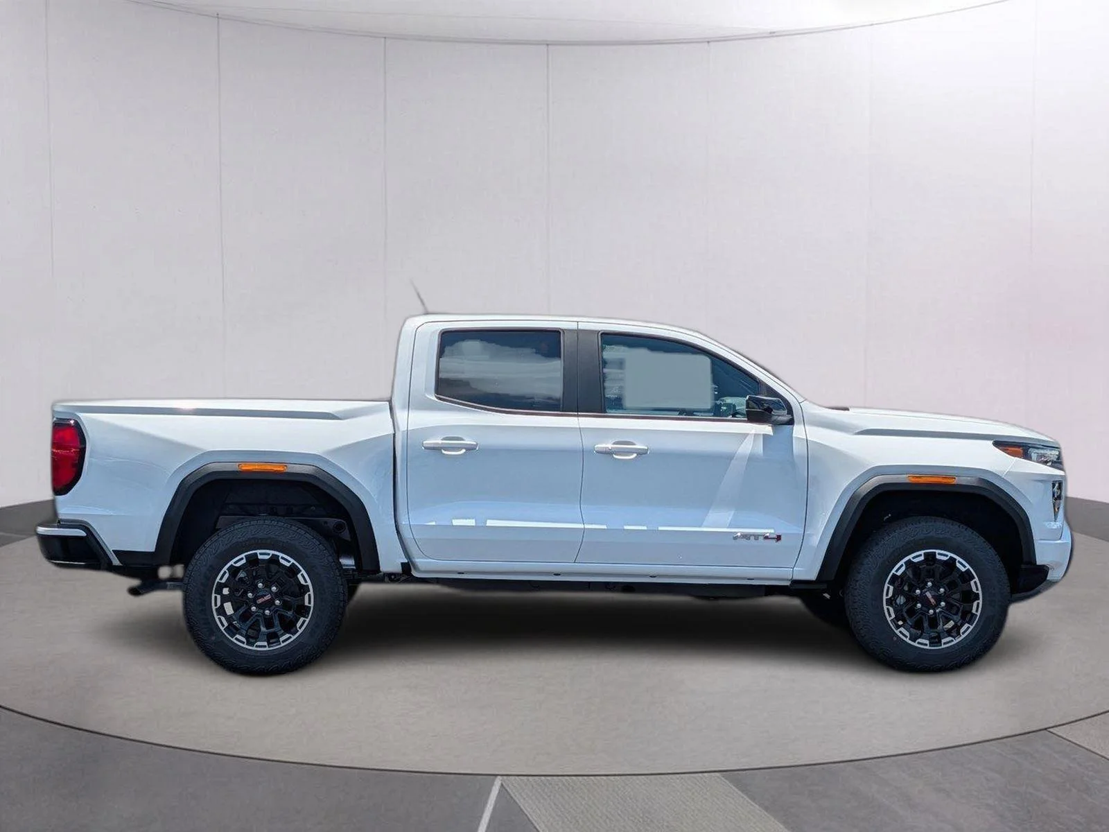 New 2026 Summit White GMC AT4 image 7