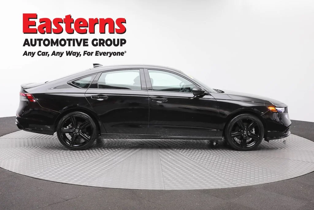 Used 2025 Black Honda Sport-L image 4