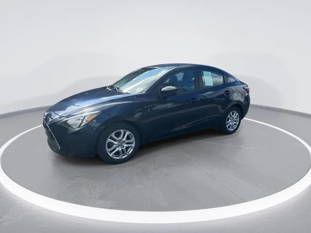 Used 2017 Black Toyota  image 3