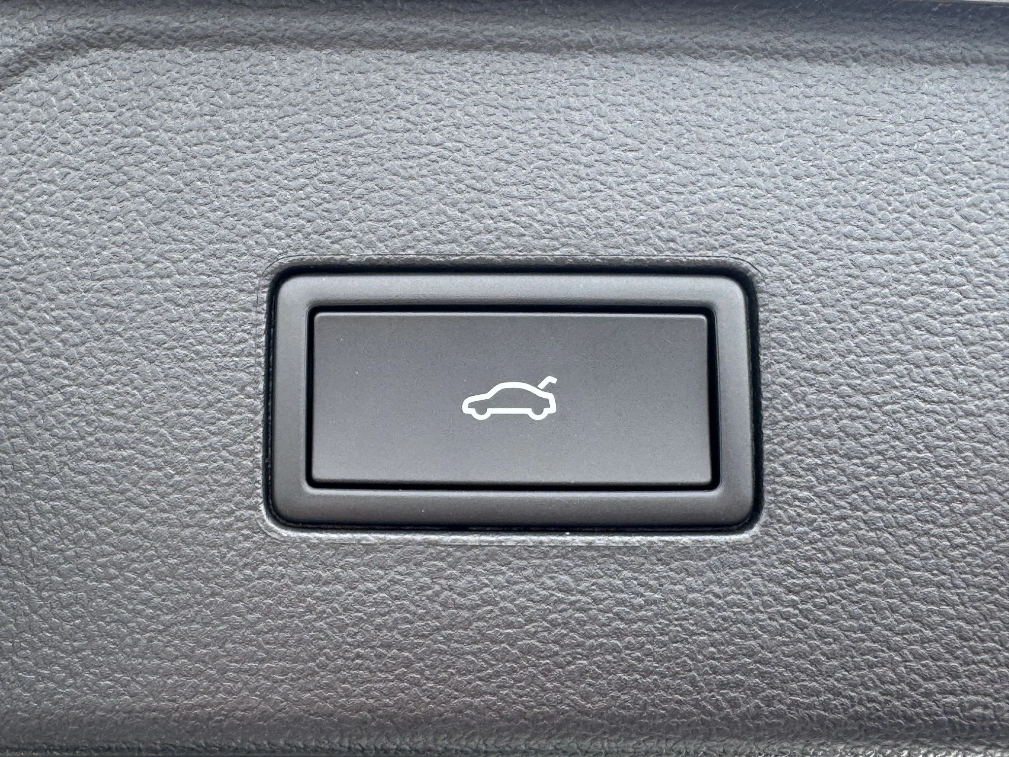 New 2026 Opal White Pearl Volkswagen 2.0T Peak Edition image 36