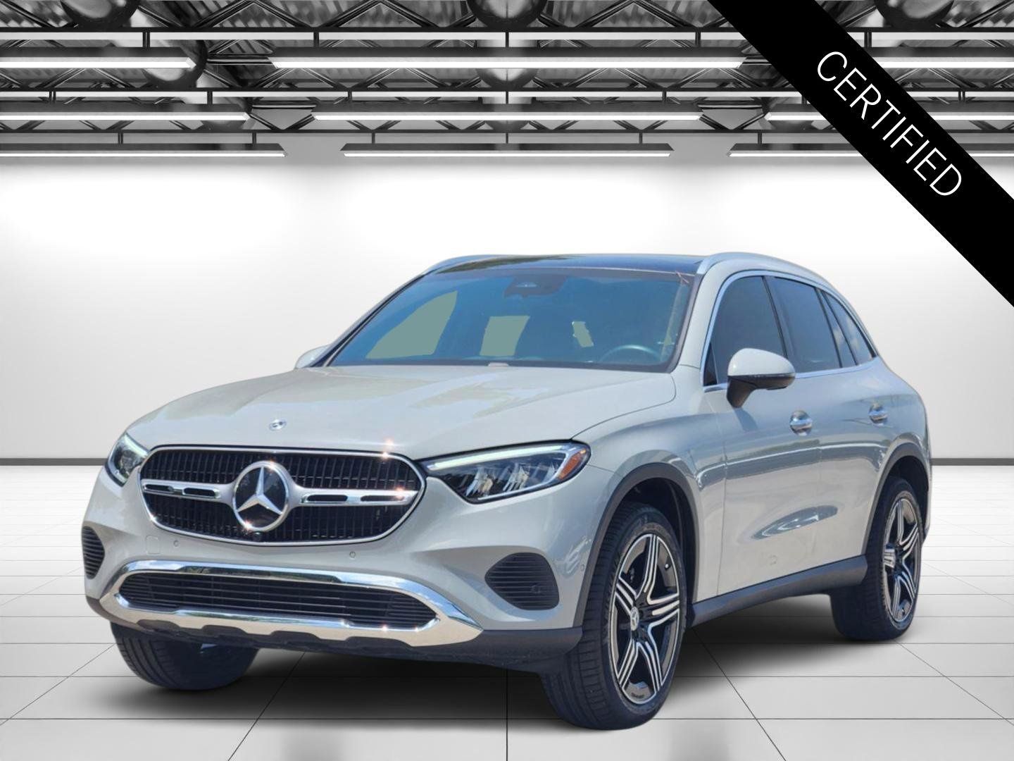 Certified Used 2026 MANUFAKTUR Alpine Gray Mercedes-Benz GLC 300 image 5