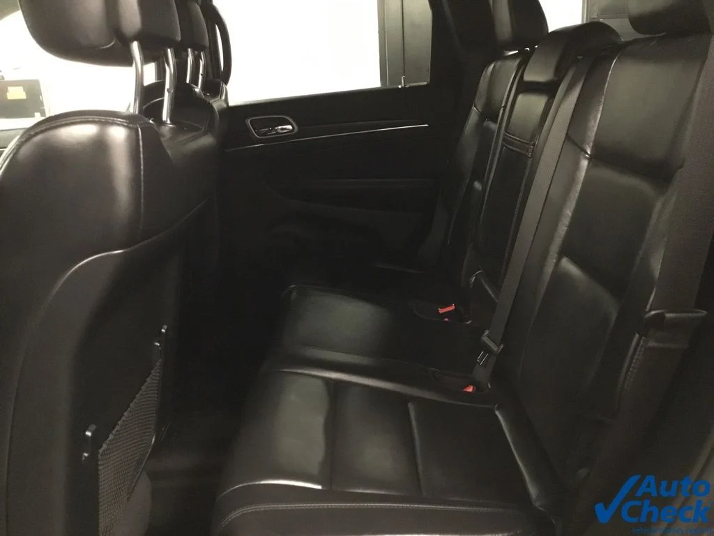 Used 2020 Gray Jeep Limited image 30
