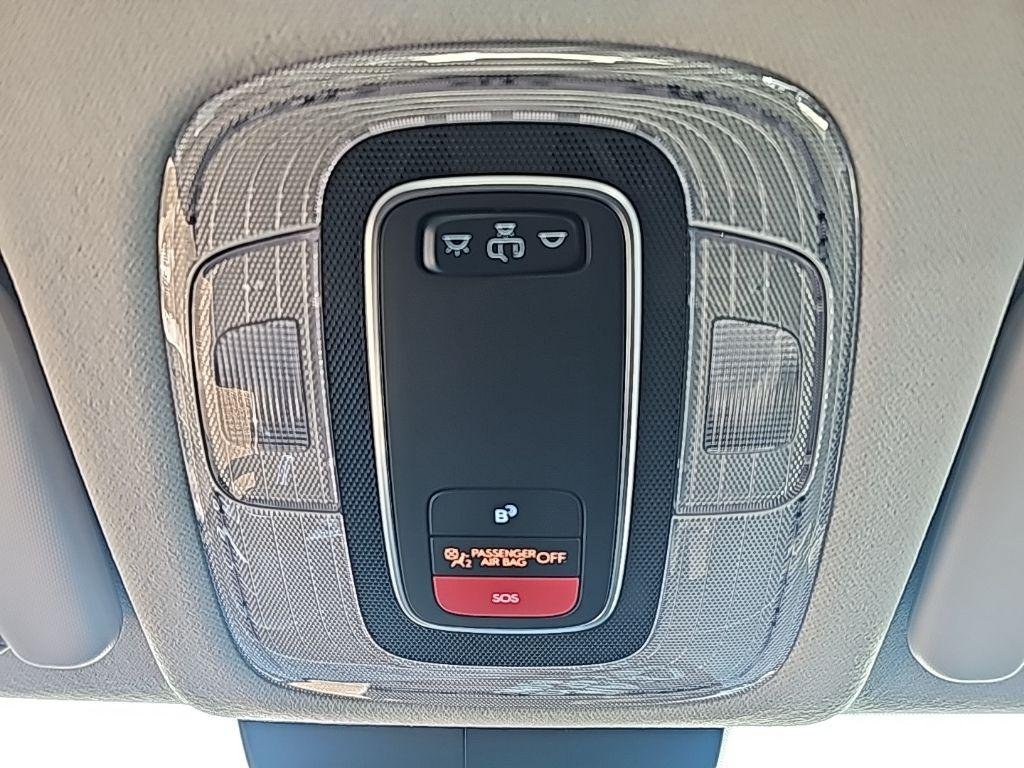 New 2026 Black Hyundai SE AWD image 25