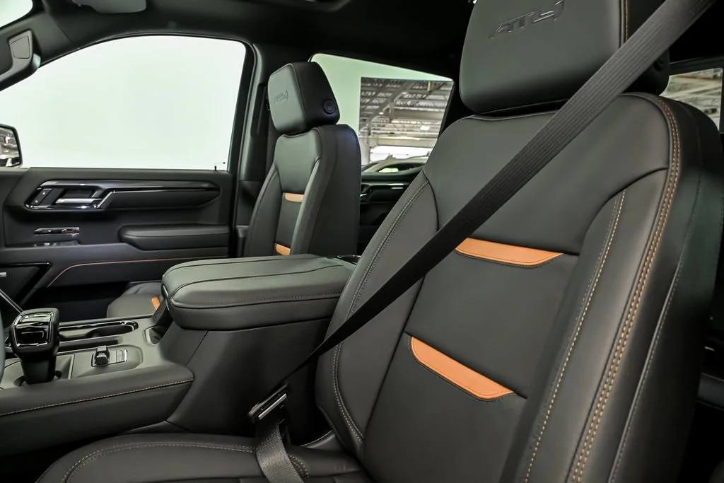 2026 GMC Sierra 1500 AT4 - Photo 9