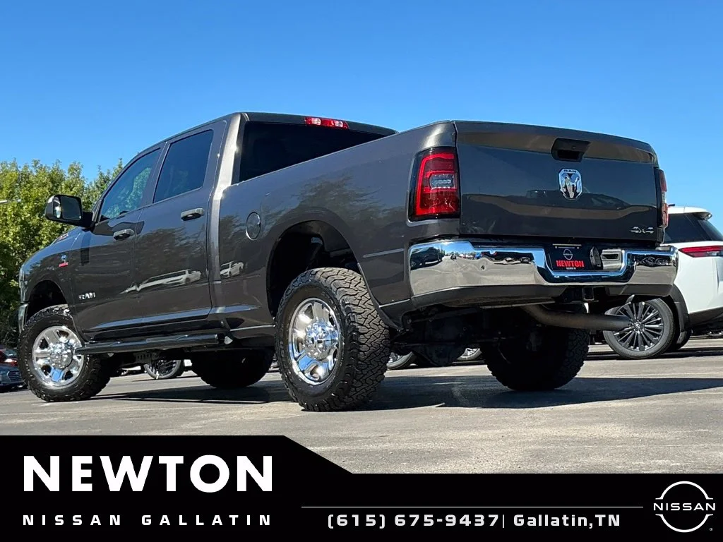Used 2020 Crystal Metallic Ram Tradesman image 27