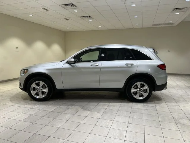 Used 2018 Iridium Silver Metallic Mercedes-Benz GLC 300 image 2