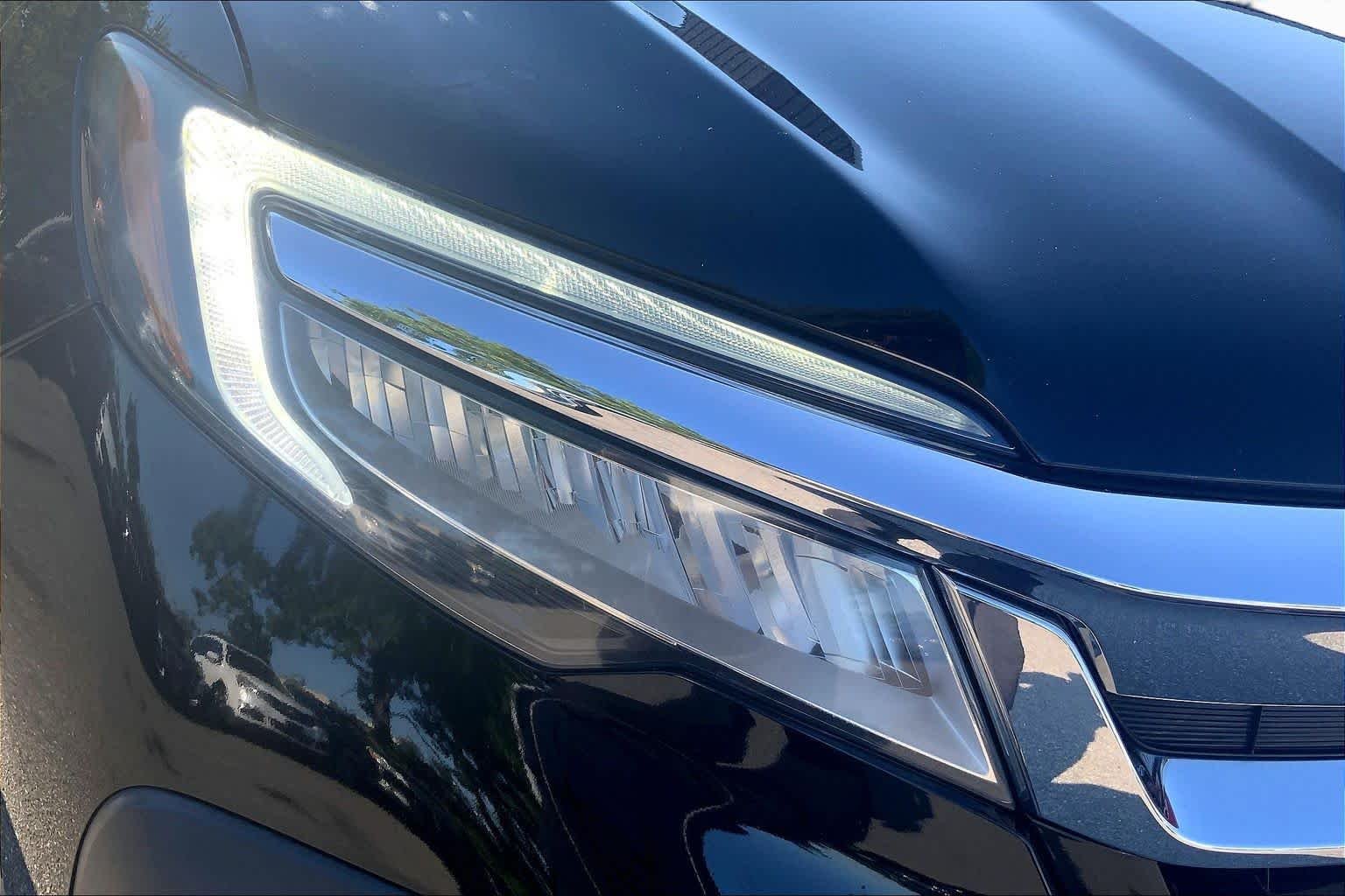 Used 2019 Crystal Black Pearl Honda Elite image 26