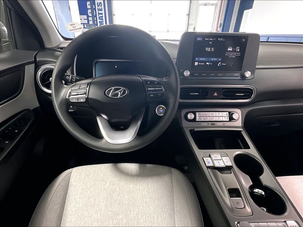 Used 2023 Gray Hyundai SE image 17