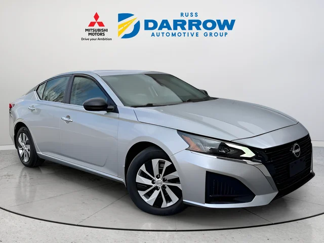 Used 2024 Silver Nissan 2.5 S image 7
