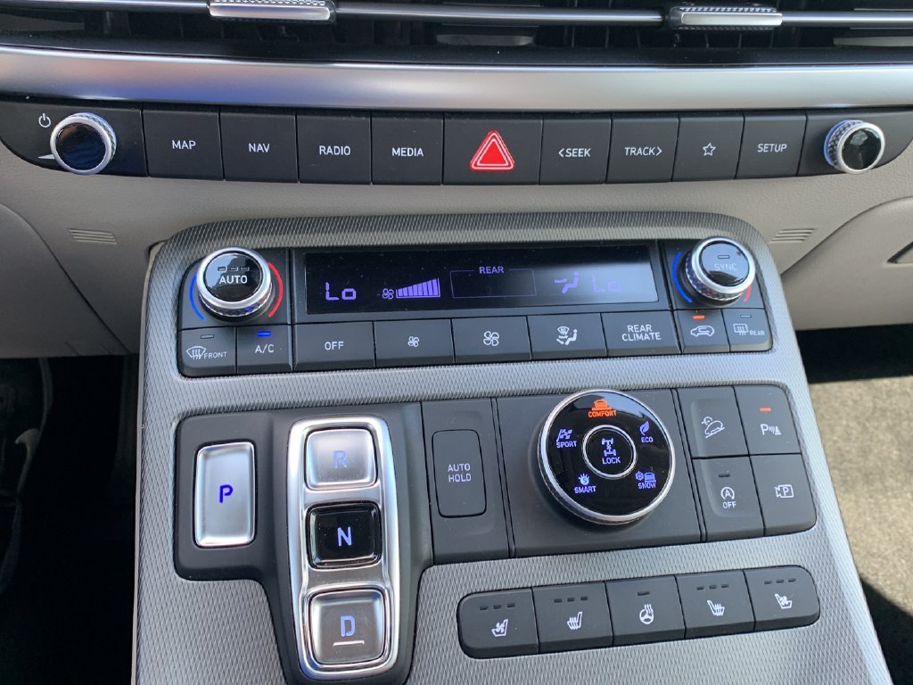 2024 Hyundai Palisade Limited - Photo 28