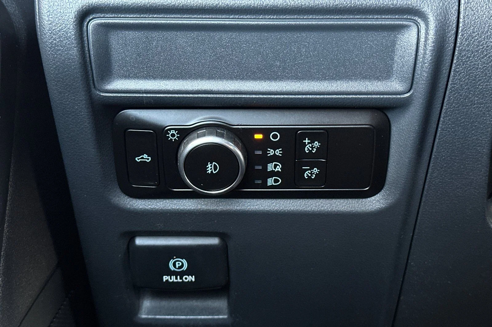 Certified Used 2023 Avalanche Ford XL image 27