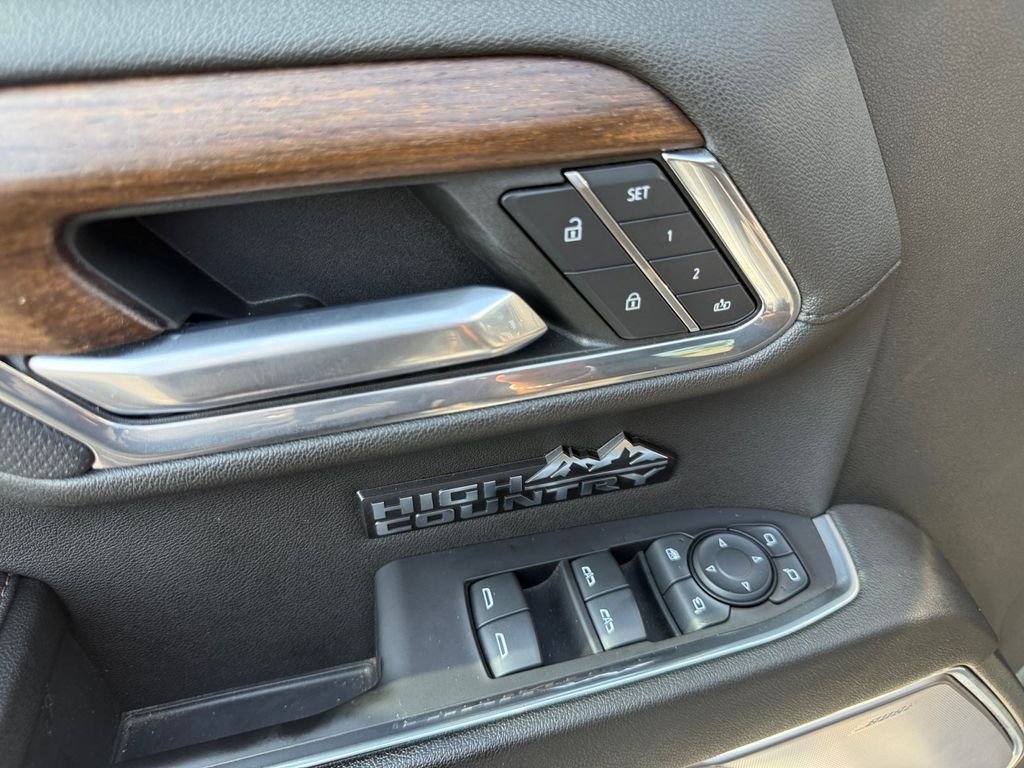 Used 2023 Gray Chevrolet High Country image 33