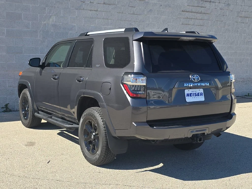 Used 2022 Gray Toyota SR5 Premium image 12