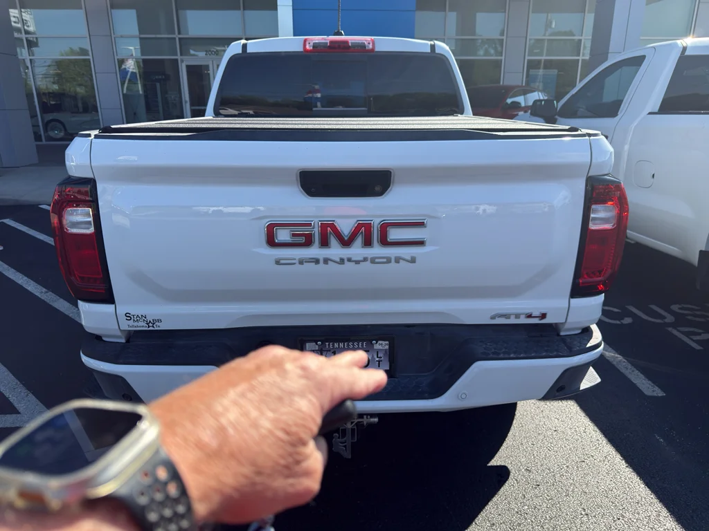 Used 2026 Summit White GMC AT4 image 3