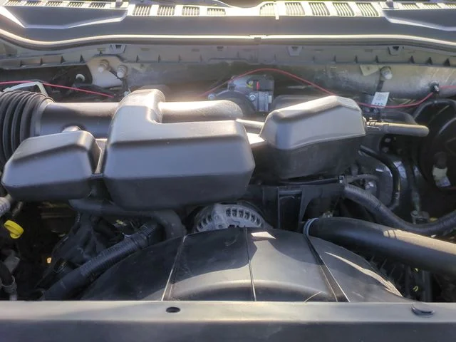 Used 2019 White Ford Lariat image 37