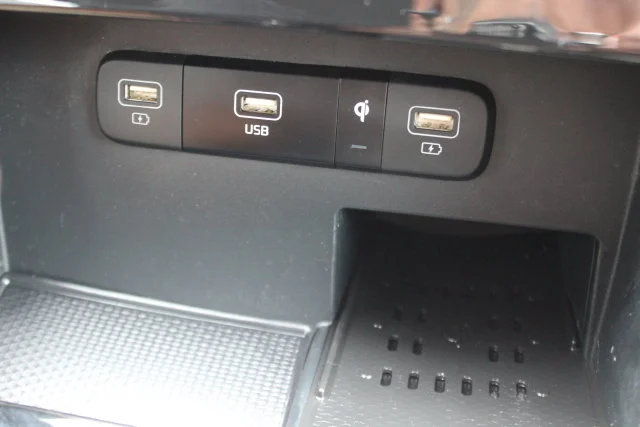 Used 2024 White Kia EX image 10