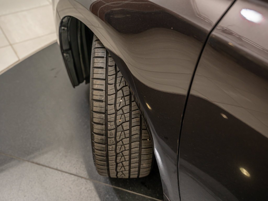 Used 2014 Pearl Lexus 200h image 49