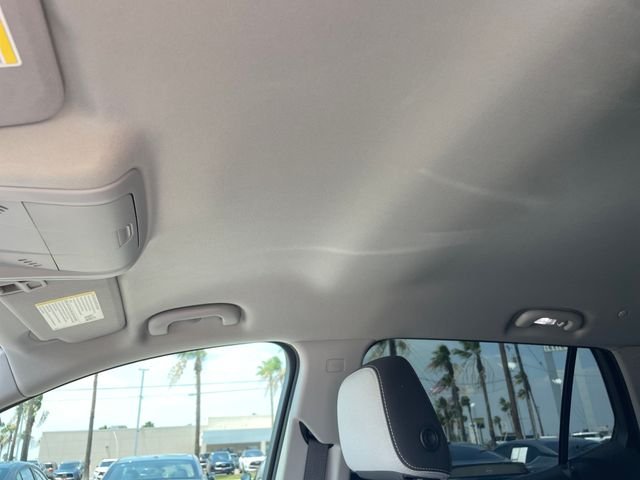 Used 2022 Silver GMC SLE image 21