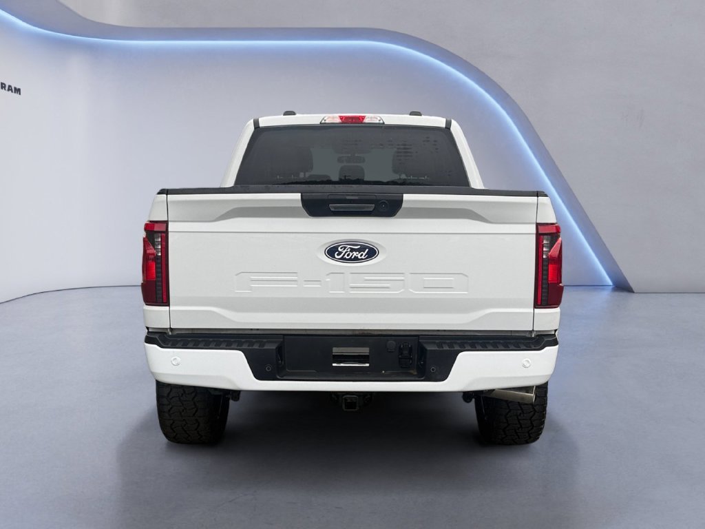 Used 2024 White Ford XLT image 5