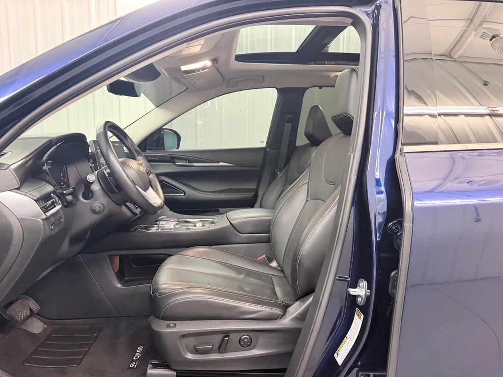 Used 2023 Blue INFINITI Sensory image 10