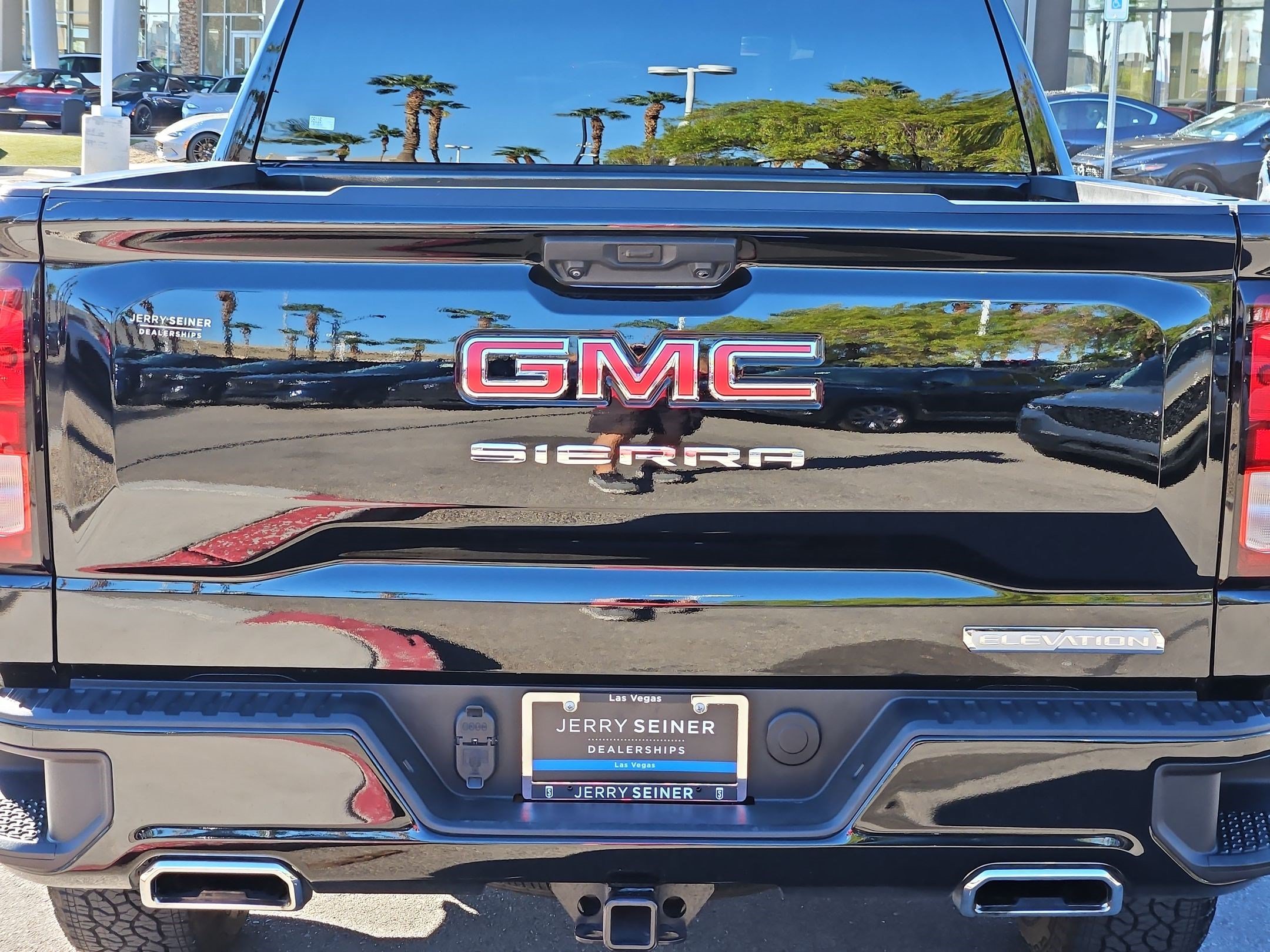 2024 GMC Sierra 1500 Elevation - Photo 13
