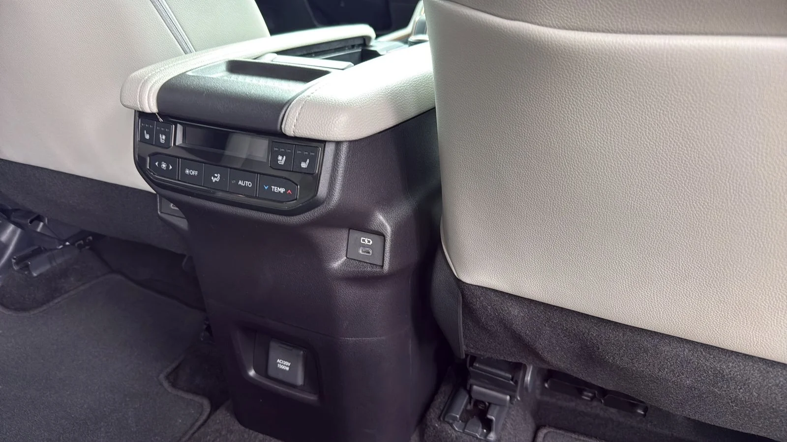 Used 2025 Blue Toyota MAX Platinum image 27