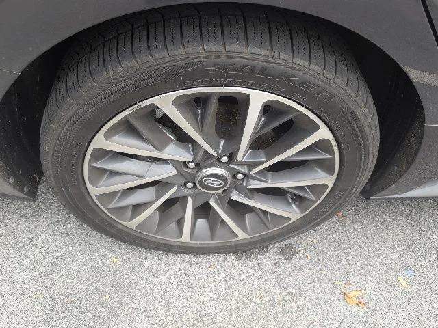 Used 2020 Gray Hyundai Limited image 10