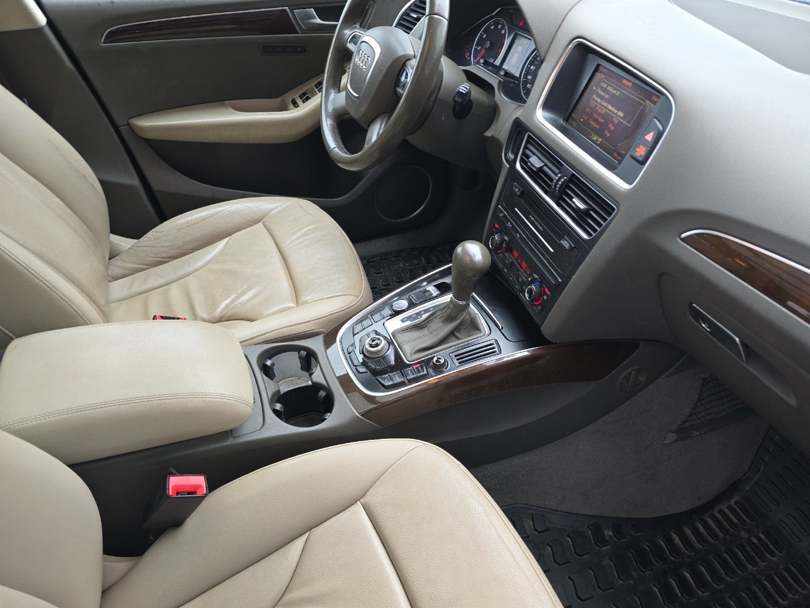 Used 2011  Audi 3.2 Prestige image 13