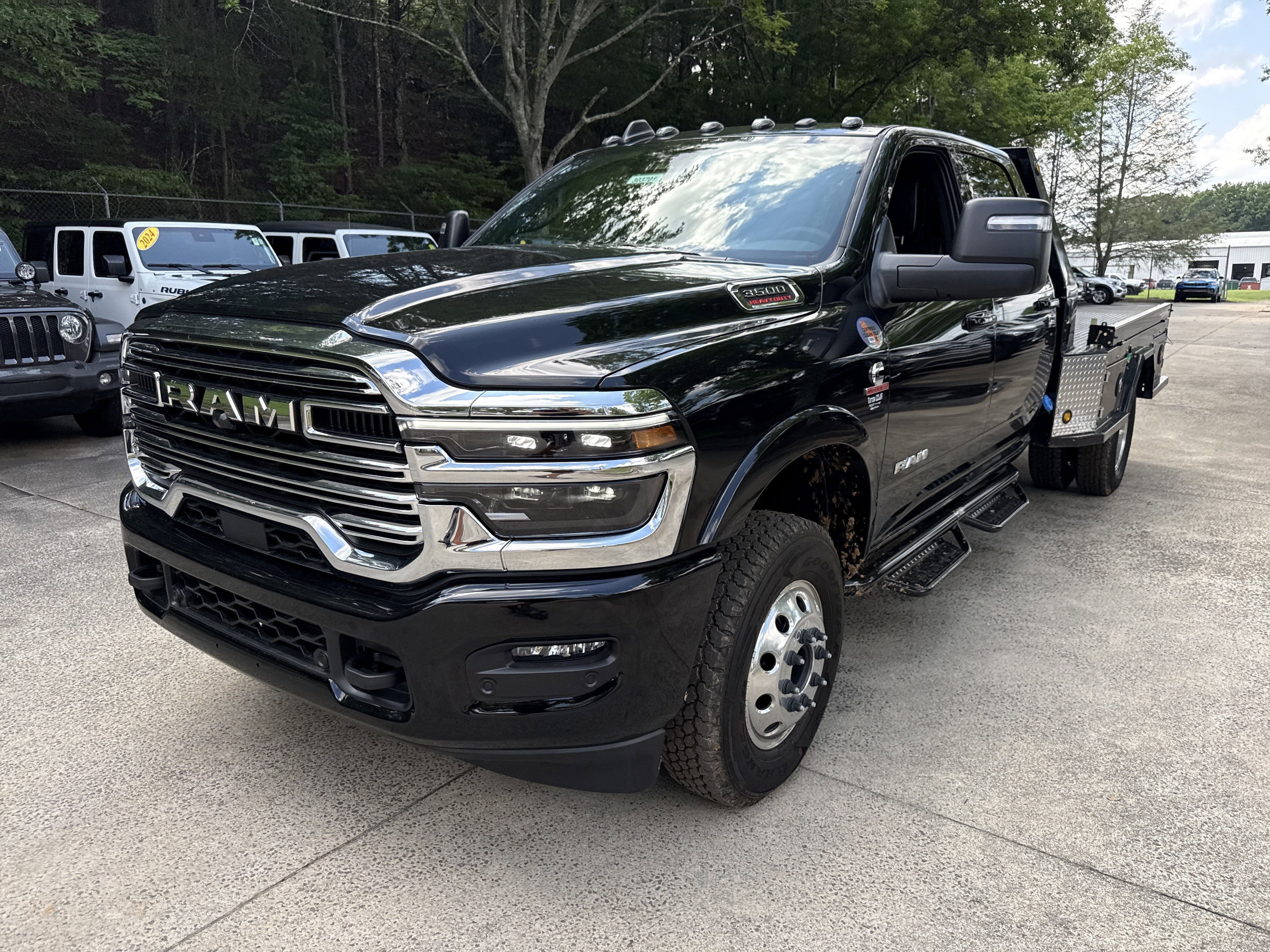 New 2026 Diamond Black Crystal Pearlcoat RAM Big Horn image 3
