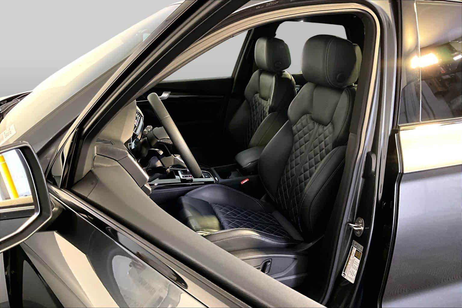 Used 2024 Daytona Gray Pearl Effect Audi Premium Plus image 9