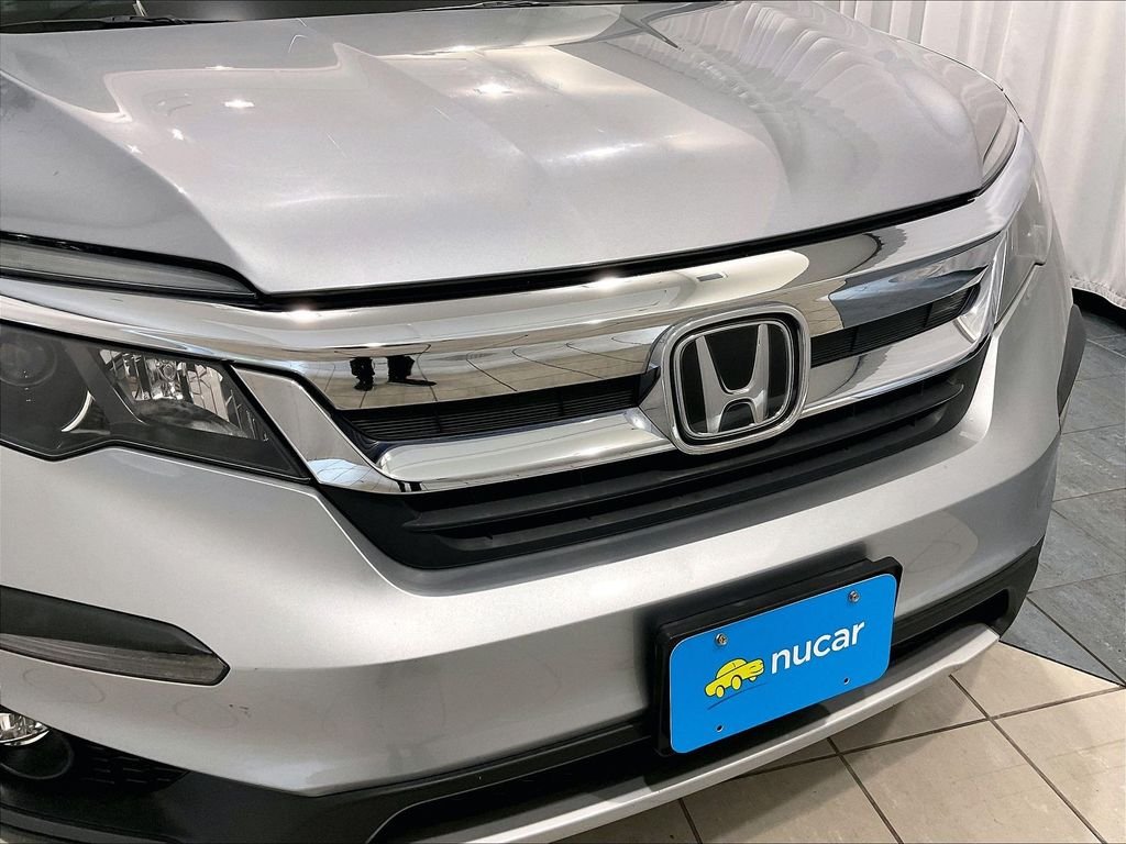 Used 2019 Silver Honda EX image 32