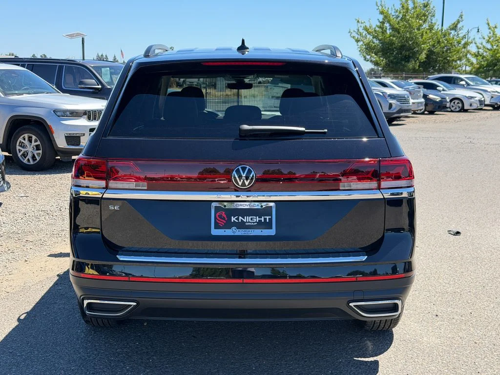 New 2026 Deep Black Pearl Volkswagen 2.0T SE image 8