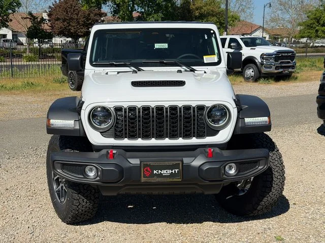 New 2026 Bright White Clear-Coat Exterior Paint Jeep Rubicon image 3