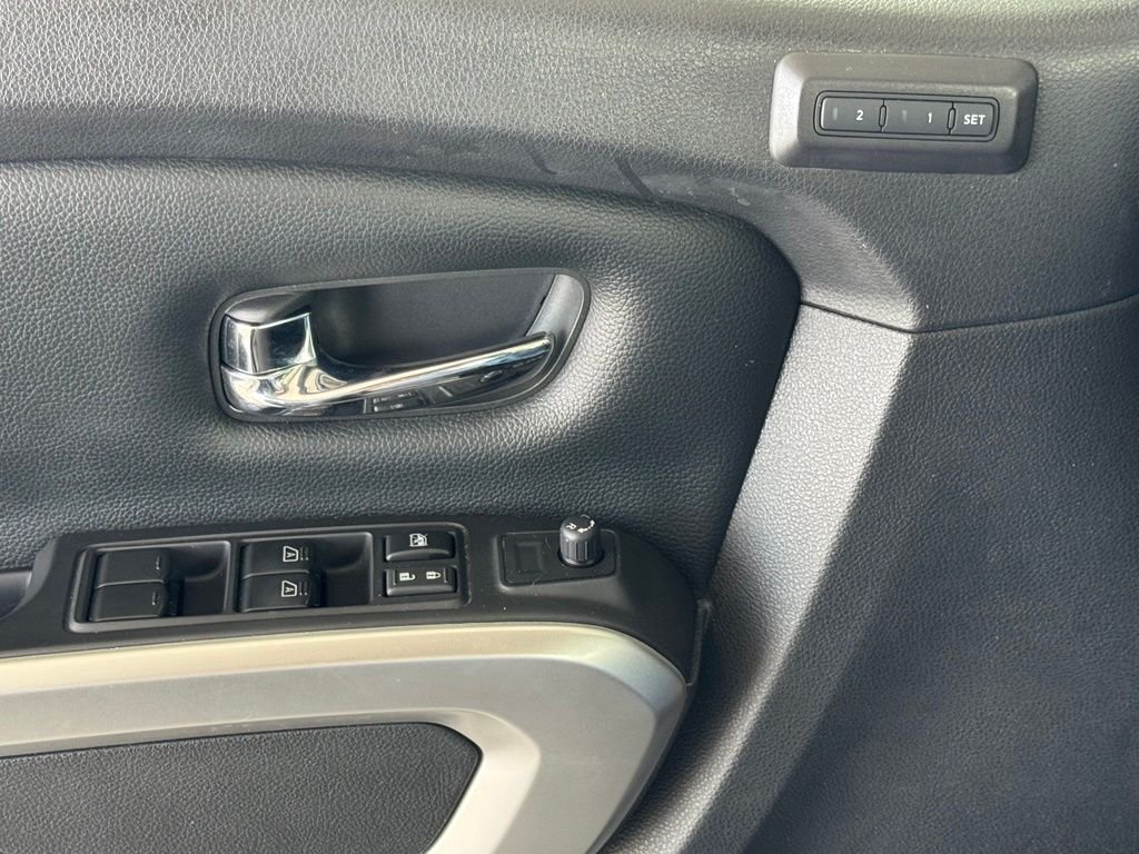 Used 2017 Gray Nissan SL image 34