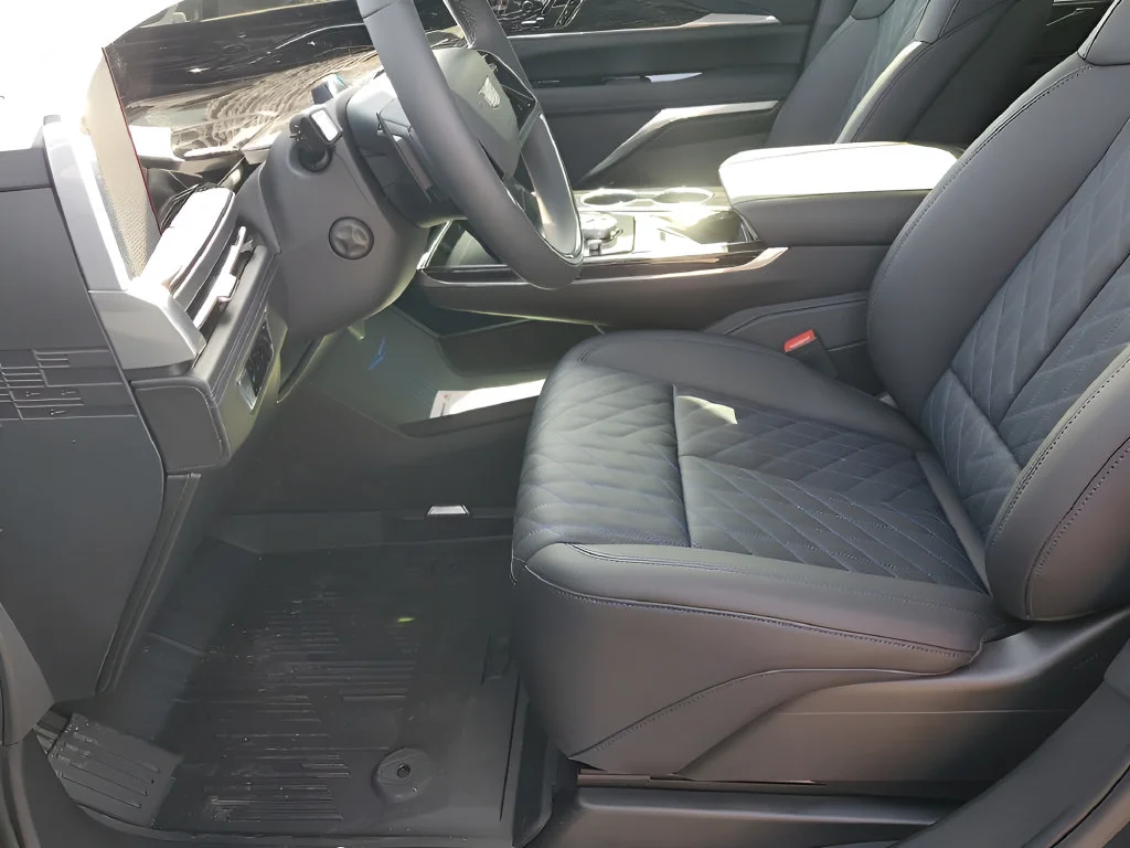 2026 Cadillac Escalade IQL Luxury - Photo 37