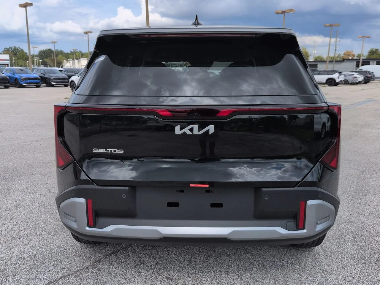 New 2027 Aurora Black Pearl Kia EX image 5