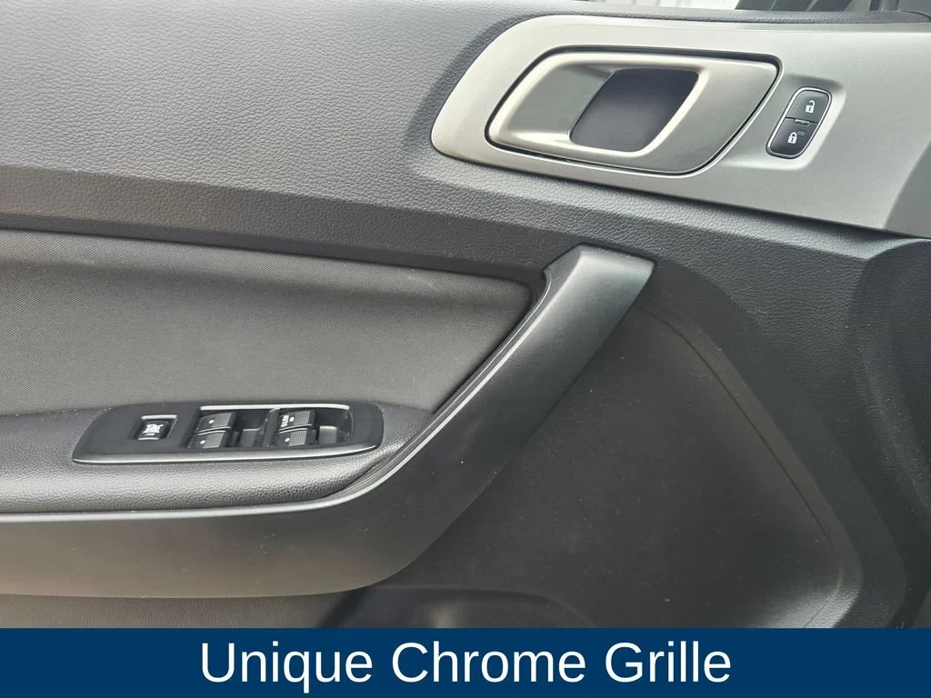 Used 2019 Gray Ford XLT image 19