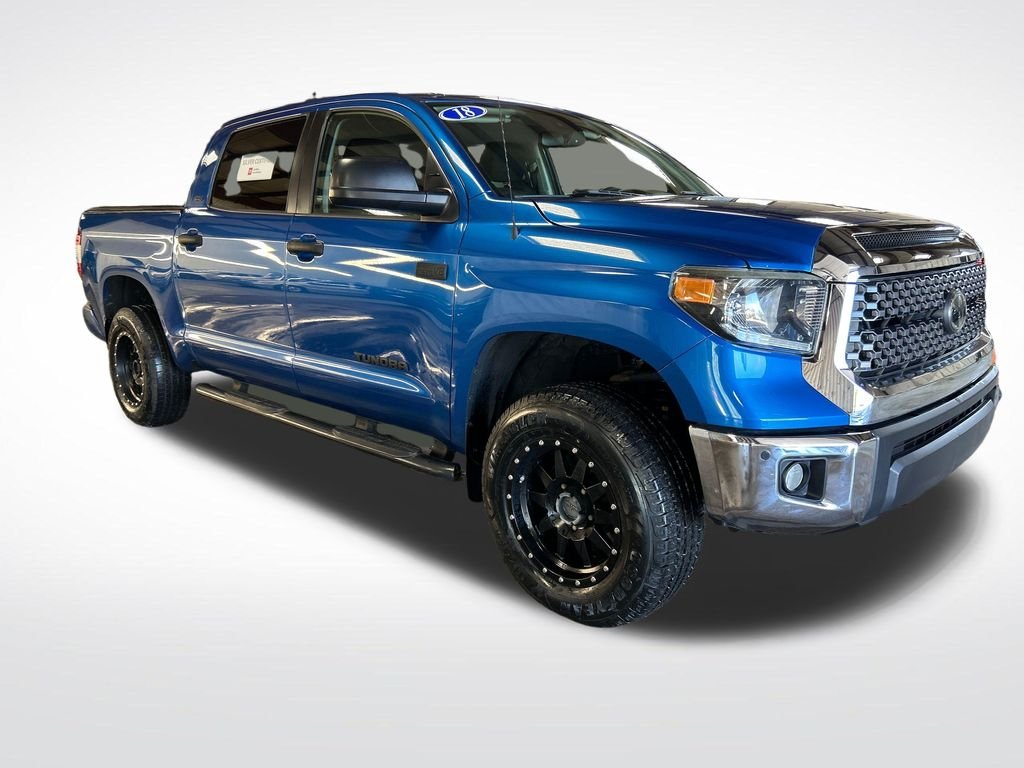 Used 2018 Blue Toyota SR5 image 7