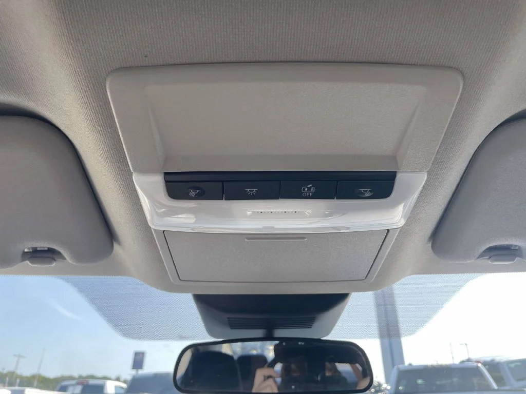 Used 2025 Gray Nissan S image 27