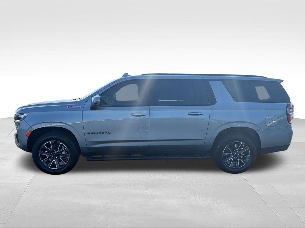 Used 2023 Gray Chevrolet Z71 image 2
