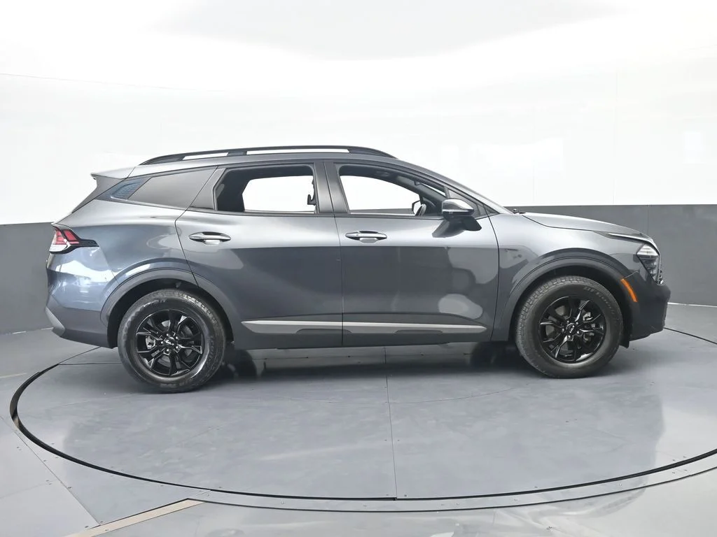 Used 2023 Gravity Gray Kia X-Pro Prestige image 7