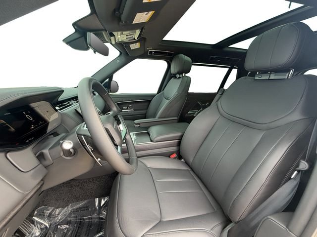 Certified Used 2026  Land Rover SE image 10