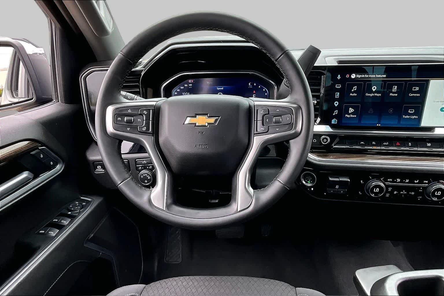 Used 2025 Black Chevrolet LT image 6
