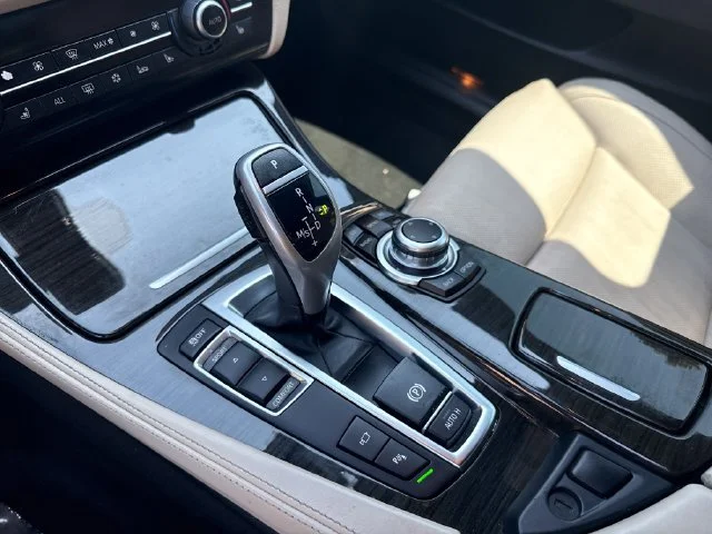 Used 2011 Dark Graphite BMW 550i image 26